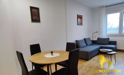 RUMENAČKI PUT | 4zida.rs