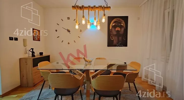 Petosoban stan | 4zida