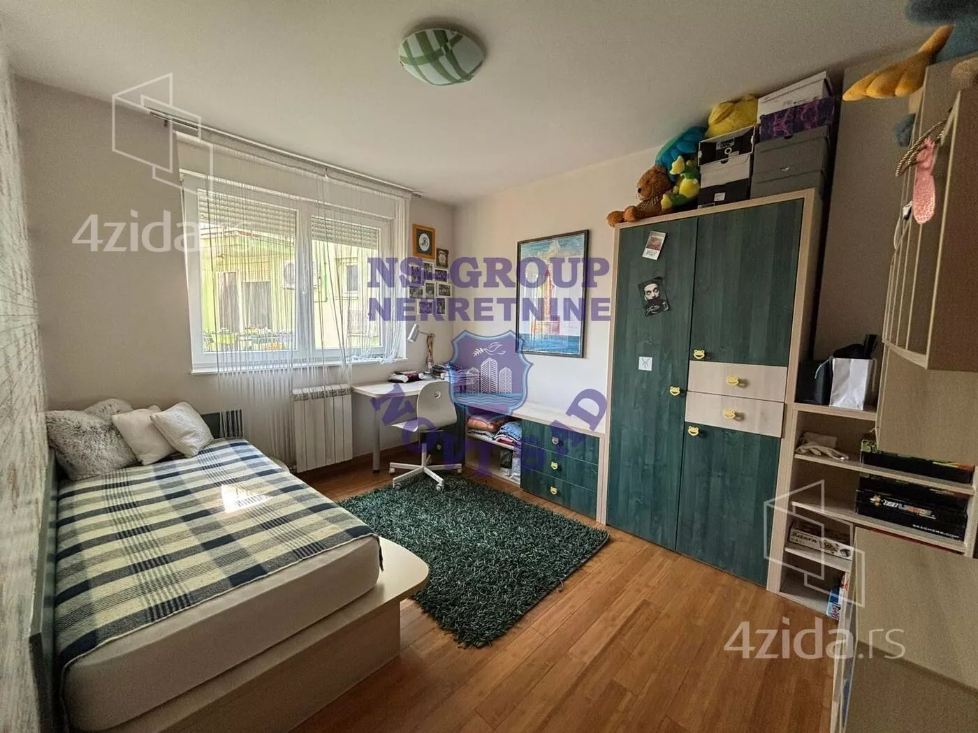 Četvoroiposoban stan | 4zida