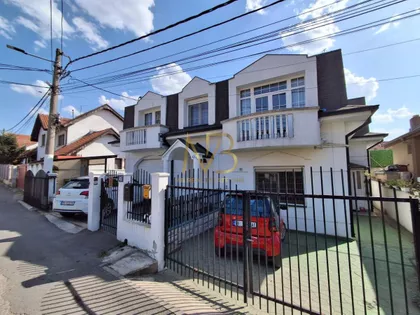 Дом на продажу · 204 m² · Banjica, Voždovac opština, Beograd
