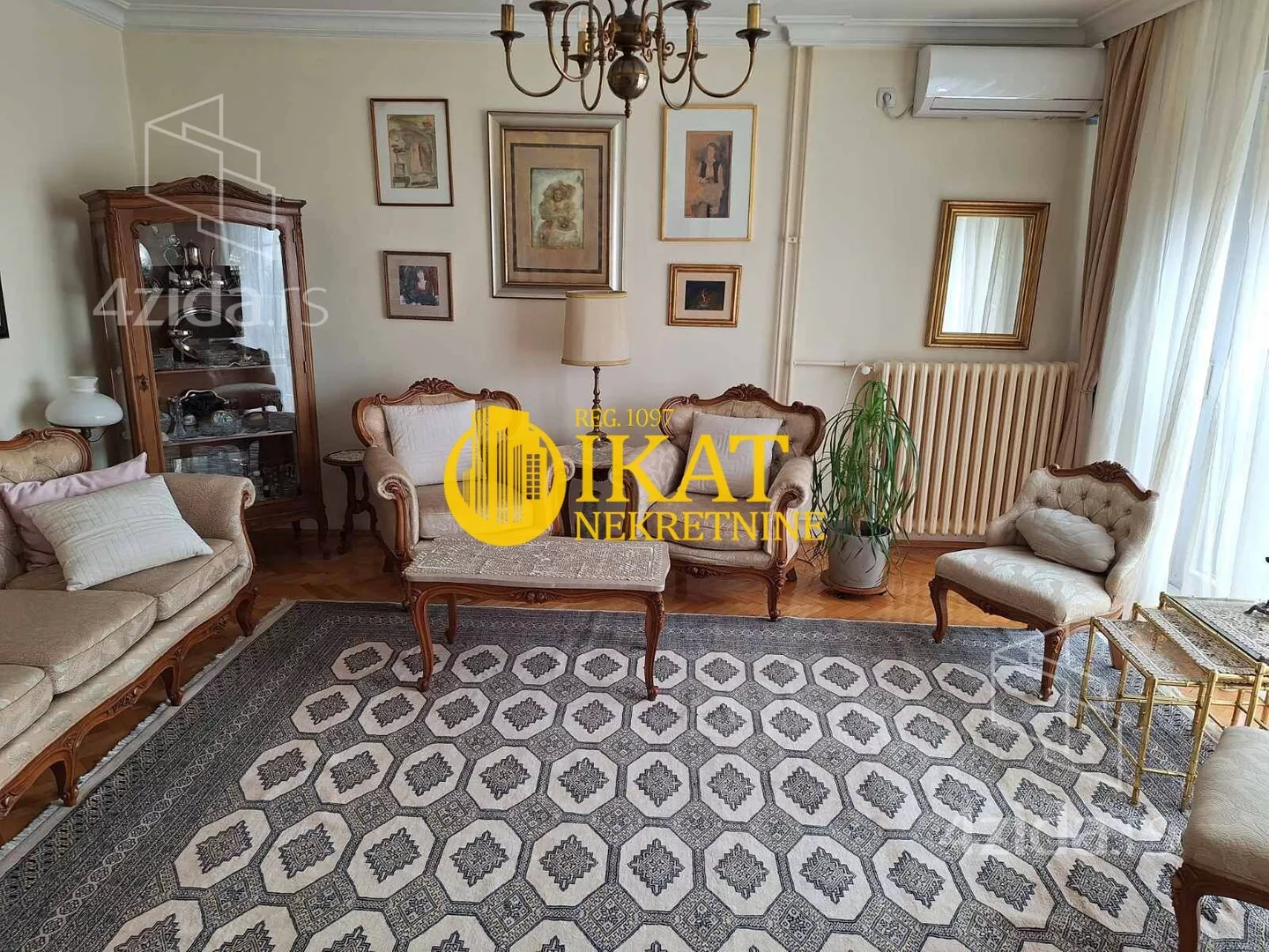 Petosoban stan | 4zida