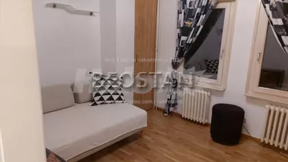 Vladimira Popovica | 4zida.rs