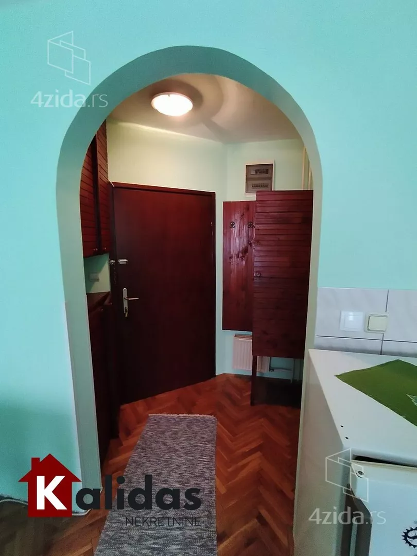 Garsonjera | 4zida