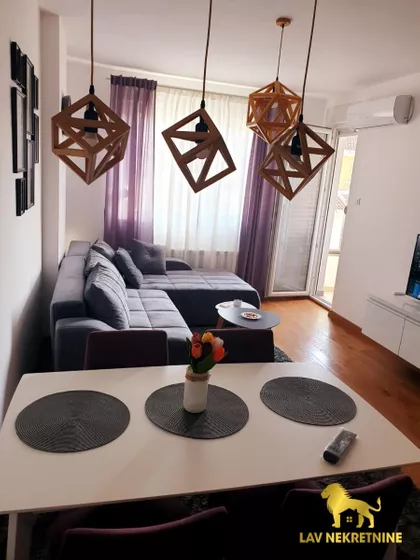 ZMAJ OGNJENA VUKA | 4zida.rs