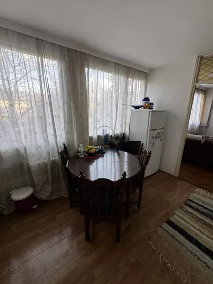 Ustanička | 4zida.rs