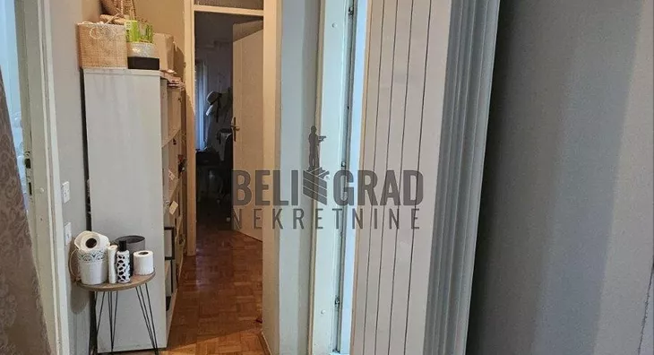 Četvoroiposoban stan | 4zida
