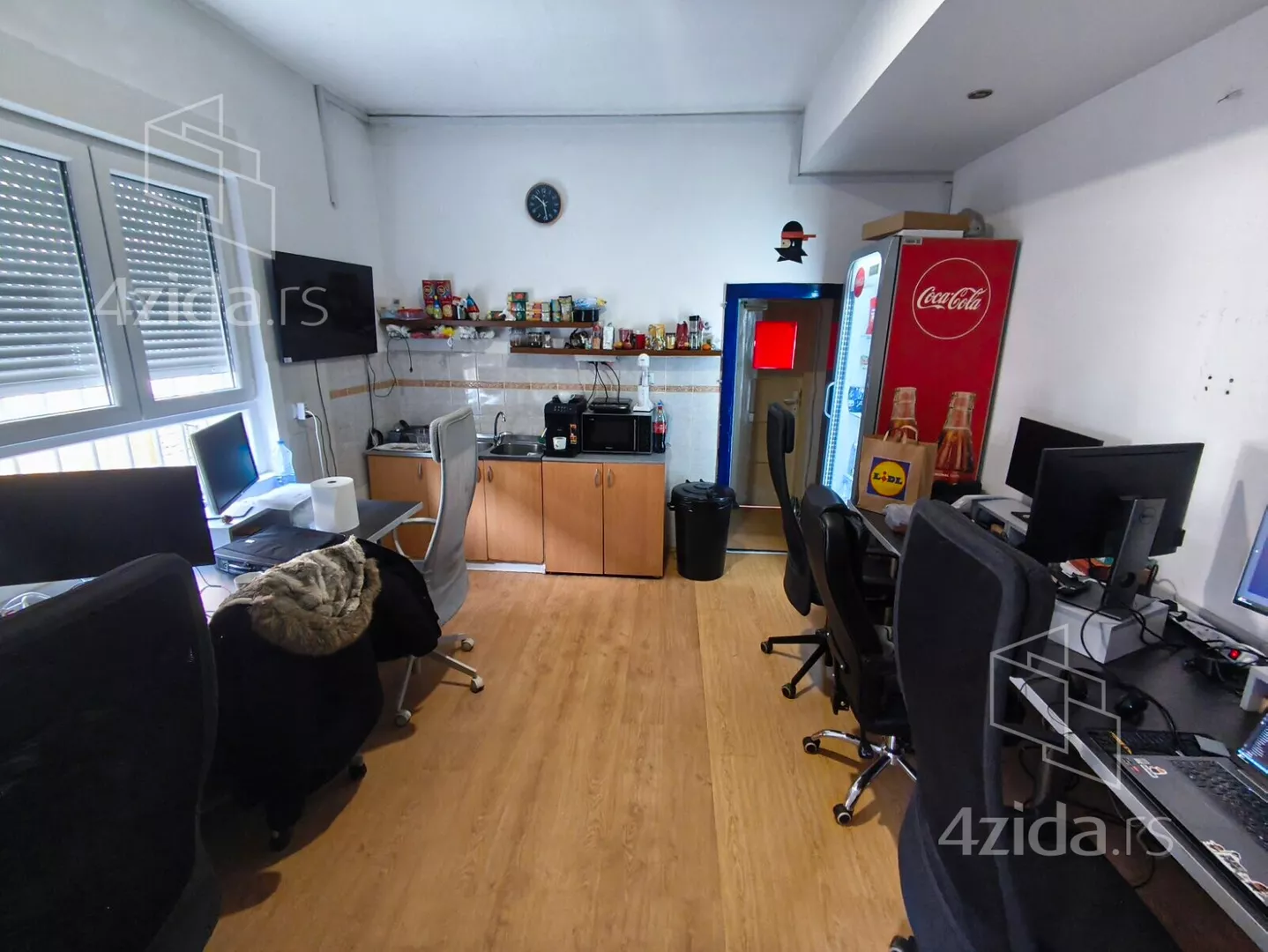 Poslovni prostor | 4zida