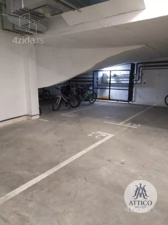 Garaža/Parking | 4zida
