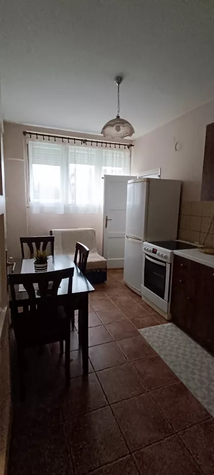 Bulevar Oslobođenja 27 | 4zida.rs