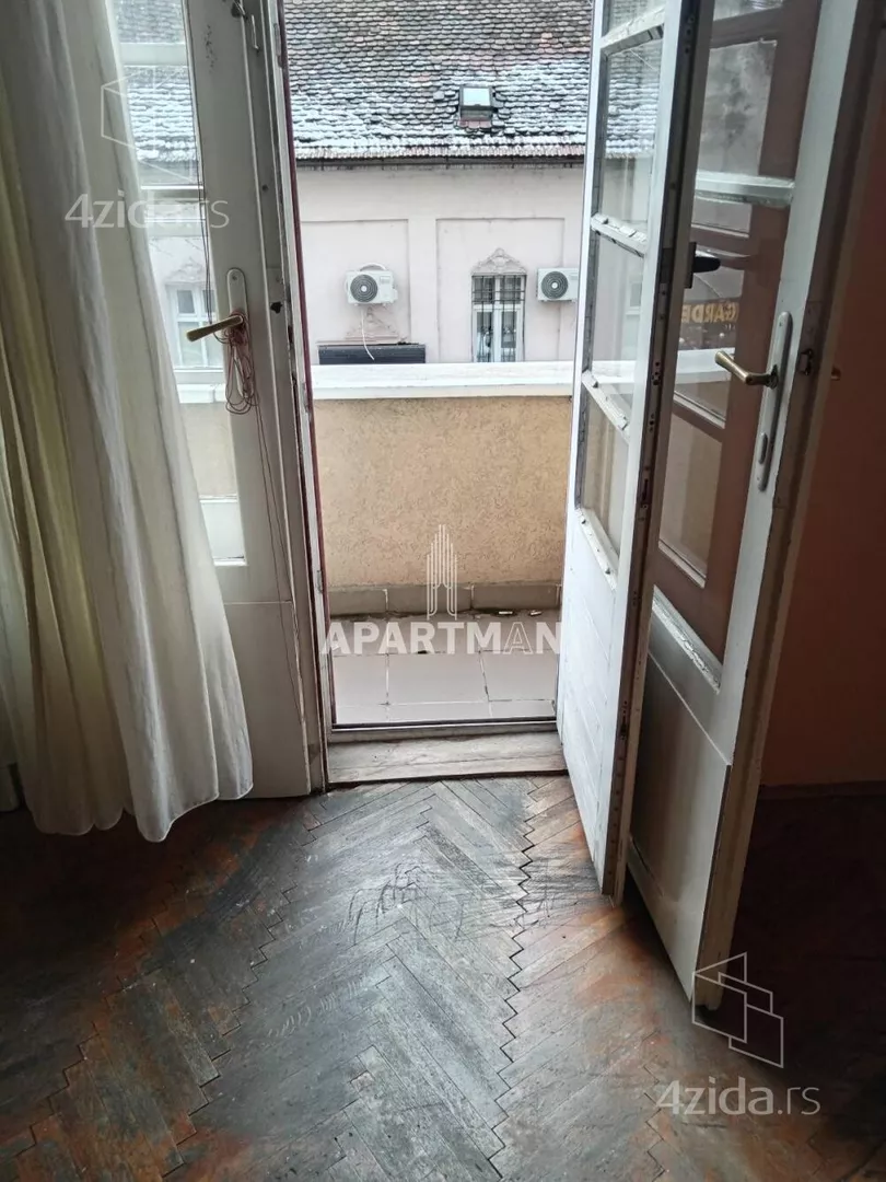 Četvoroiposoban stan | 4zida