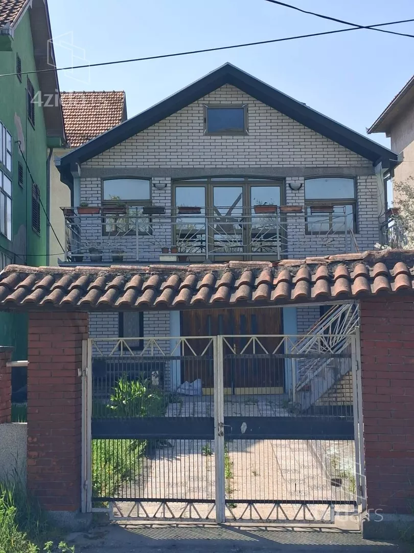 3-etažna kuća | 4zida
