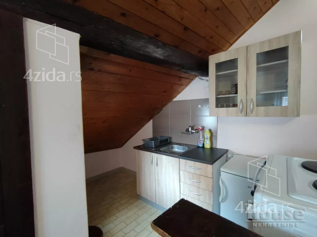 Garsonjera | 4zida