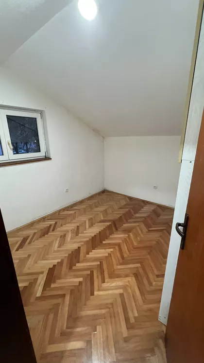 Žarka Miladinovića 49 | 4zida.rs