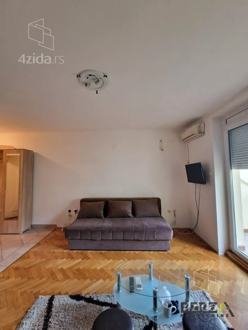 Garsonjera | 4zida