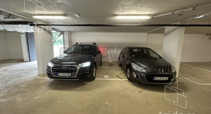 Garaža | 4zida