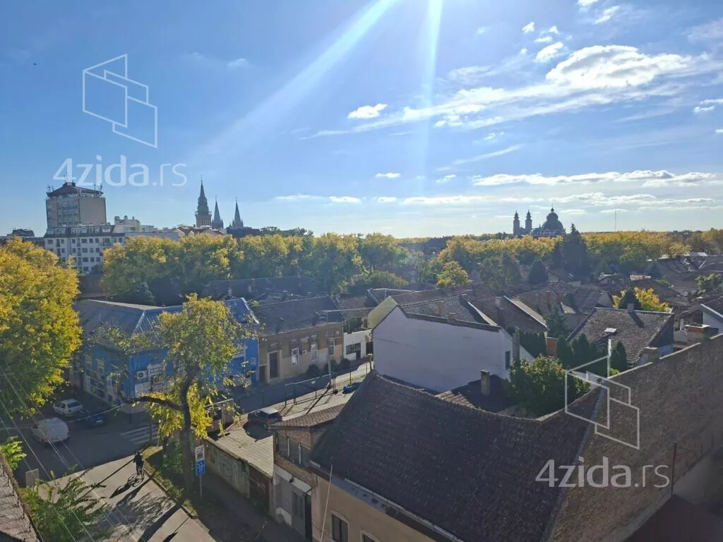 Troiposoban stan | 4zida