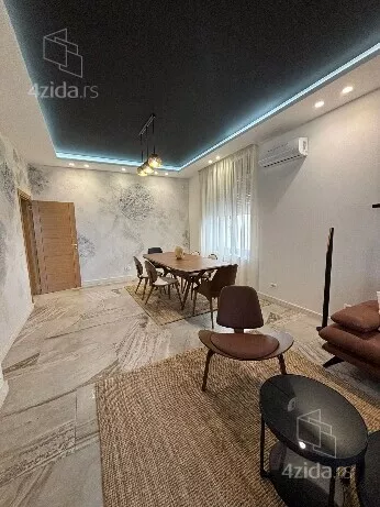 Četvoroiposoban stan | 4zida