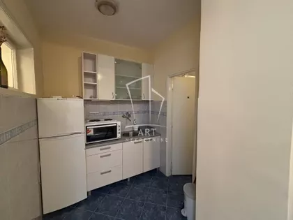 Cara Lazara | 4zida.rs