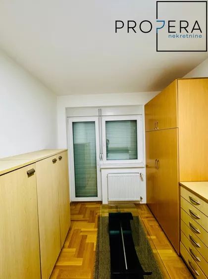 Cara Dušana | 4zida.rs