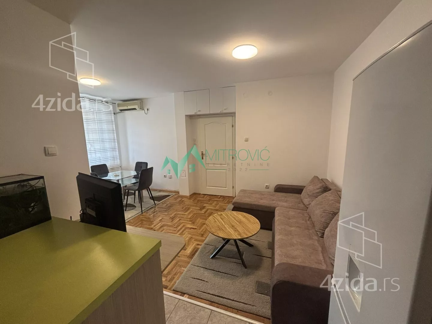 Dvoiposoban stan | 4zida