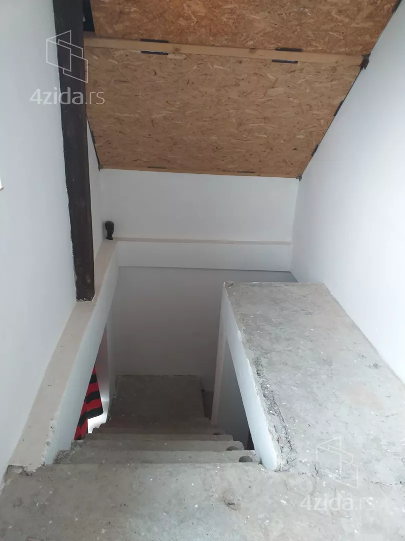 3-etažna kuća | 4zida