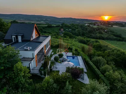 SREMSKI KARLOVCI | 4zida.rs