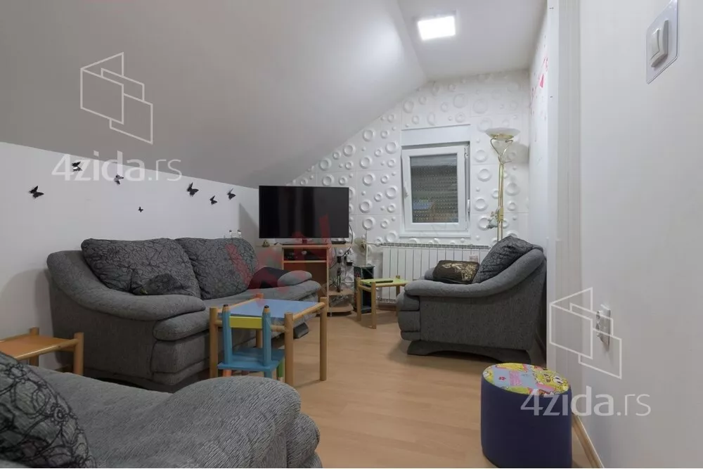 3-etažna kuća | 4zida
