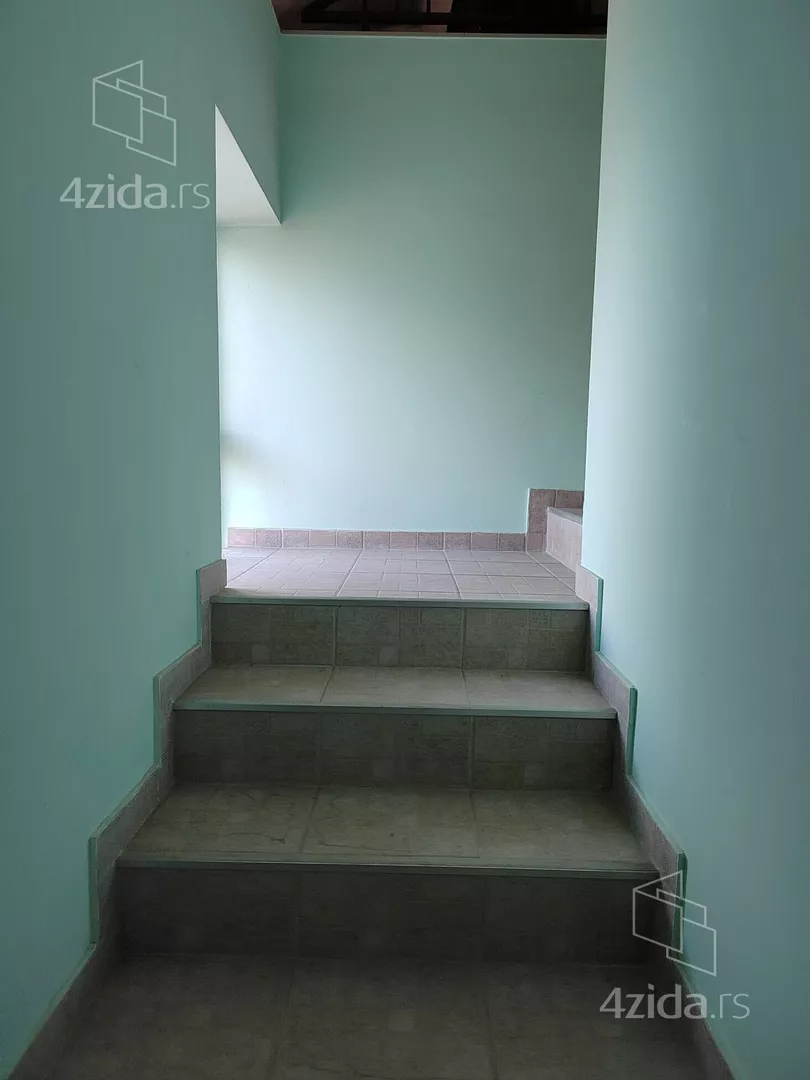 4-etažna kuća | 4zida