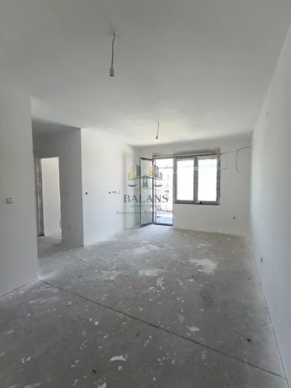 Stari Banovci | 4zida.rs