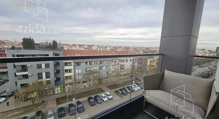 Četvoroiposoban stan | 4zida