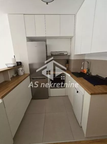 FON - Voždovac | 4zida.rs