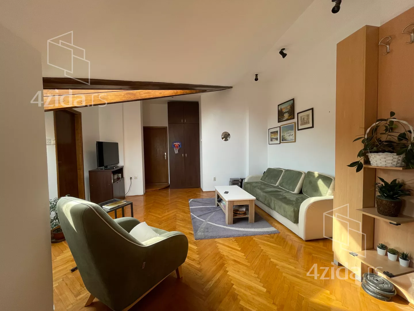 Trosoban stan | 4zida