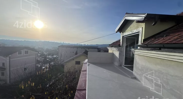 Troiposoban stan | 4zida