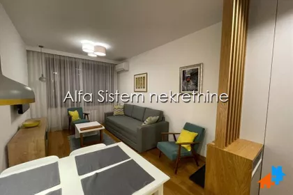 Crveni Krst Vračar | 4zida.rs
