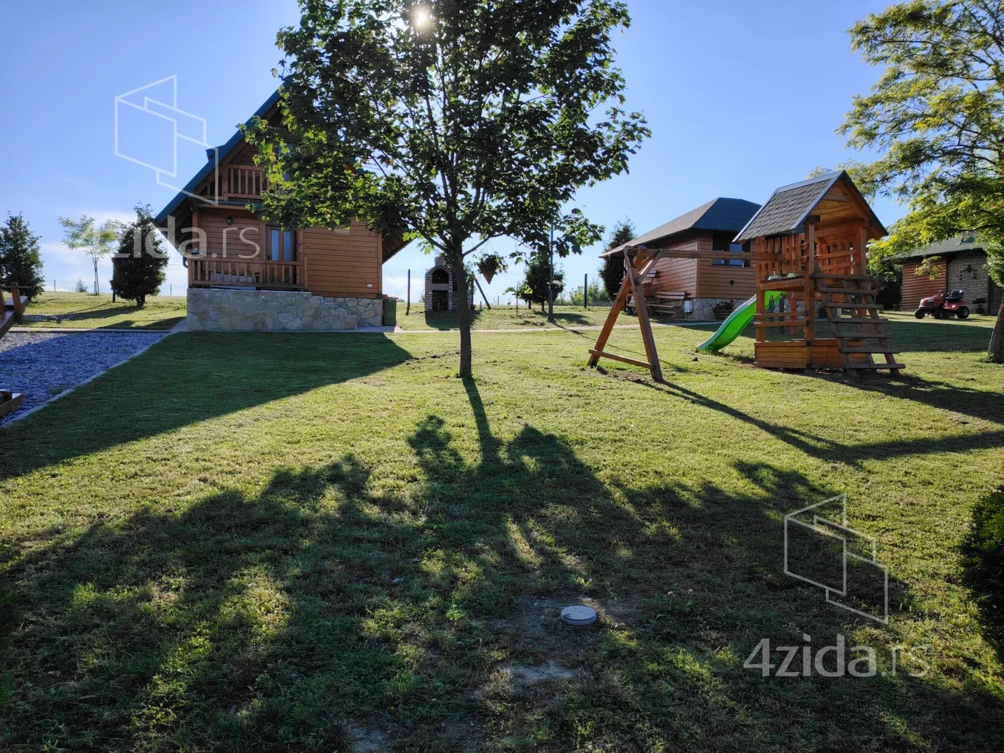 Turistički objekat | 4zida