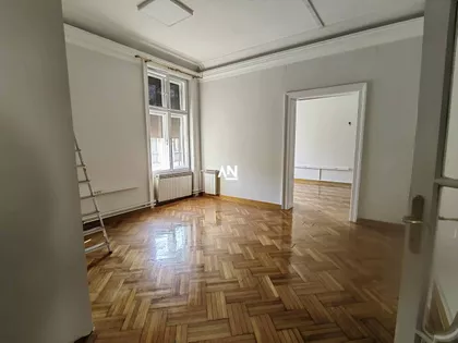 Cara Uroša | 4zida.rs