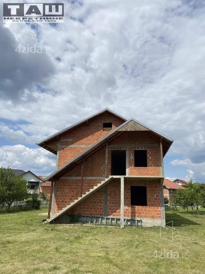 Kuća | 4zida
