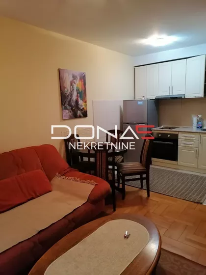 Učitelj Milina | 4zida.rs