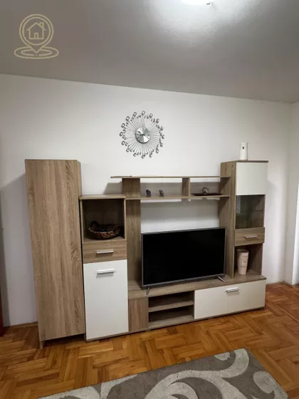 Dr Velizara Kosanovića | 4zida.rs