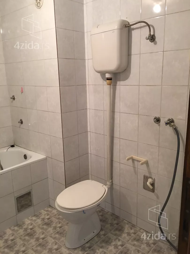 Garsonjera | 4zida