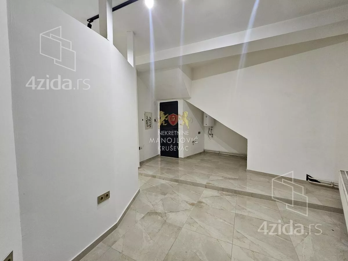 Poslovni prostor | 4zida