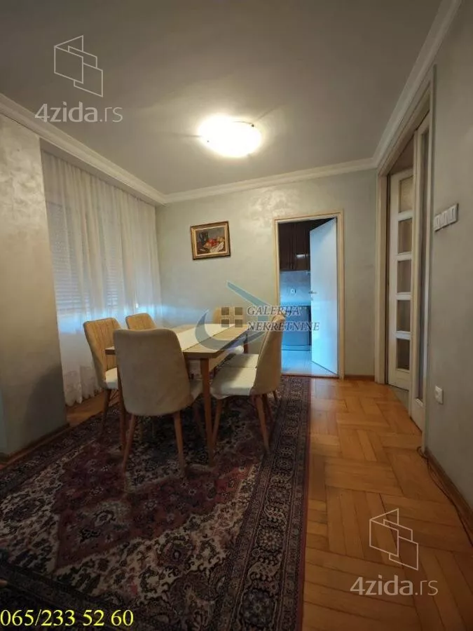 Troiposoban stan | 4zida