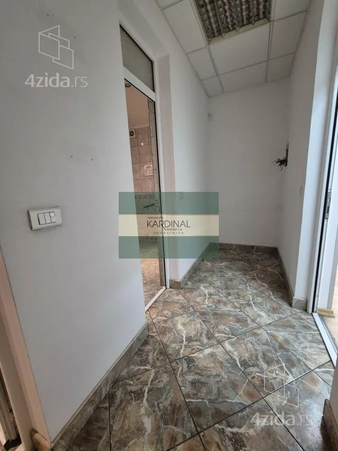 Poslovni prostor | 4zida