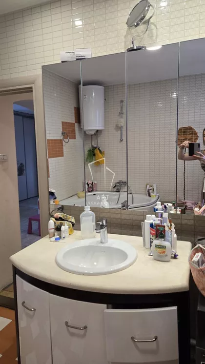 Makenzijeva | 4zida.rs