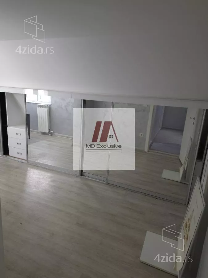 Šestosoban stan | 4zida