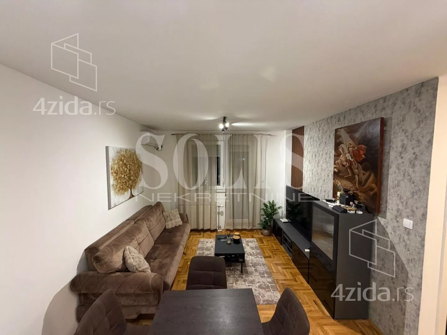 Jednoiposoban stan | 4zida