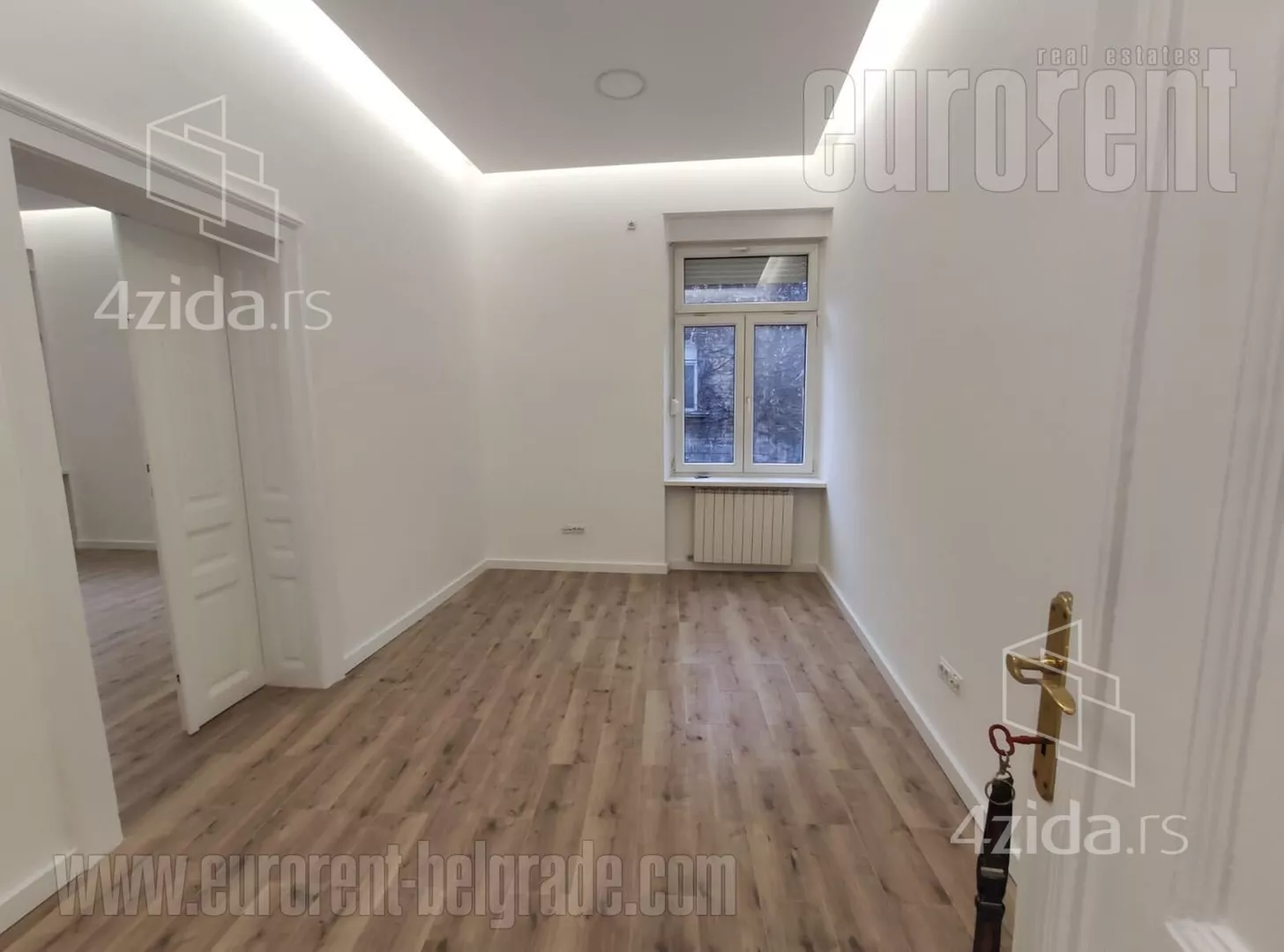 Četvoroiposoban stan | 4zida