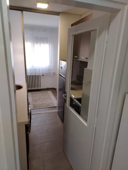 Save Kovačevića 15 | 4zida.rs
