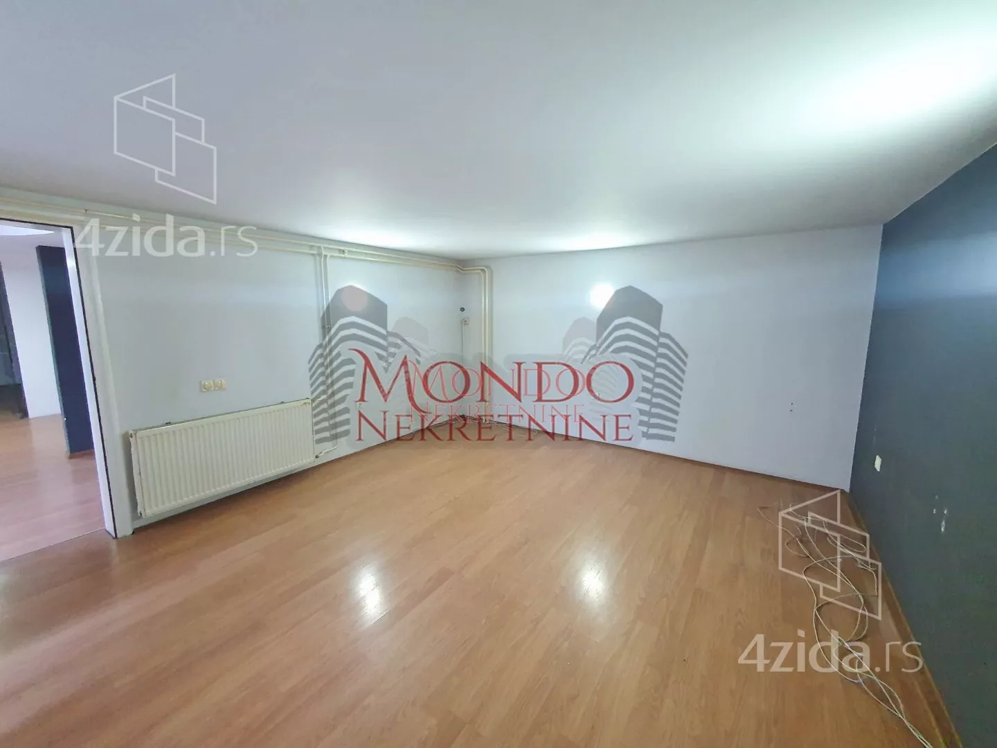 Poslovna zgrada | 4zida