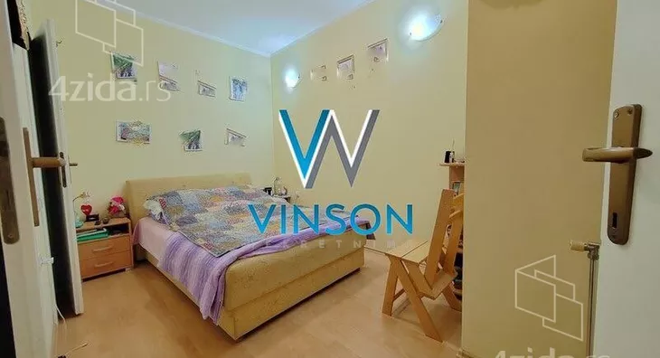 Četvoroiposoban stan | 4zida